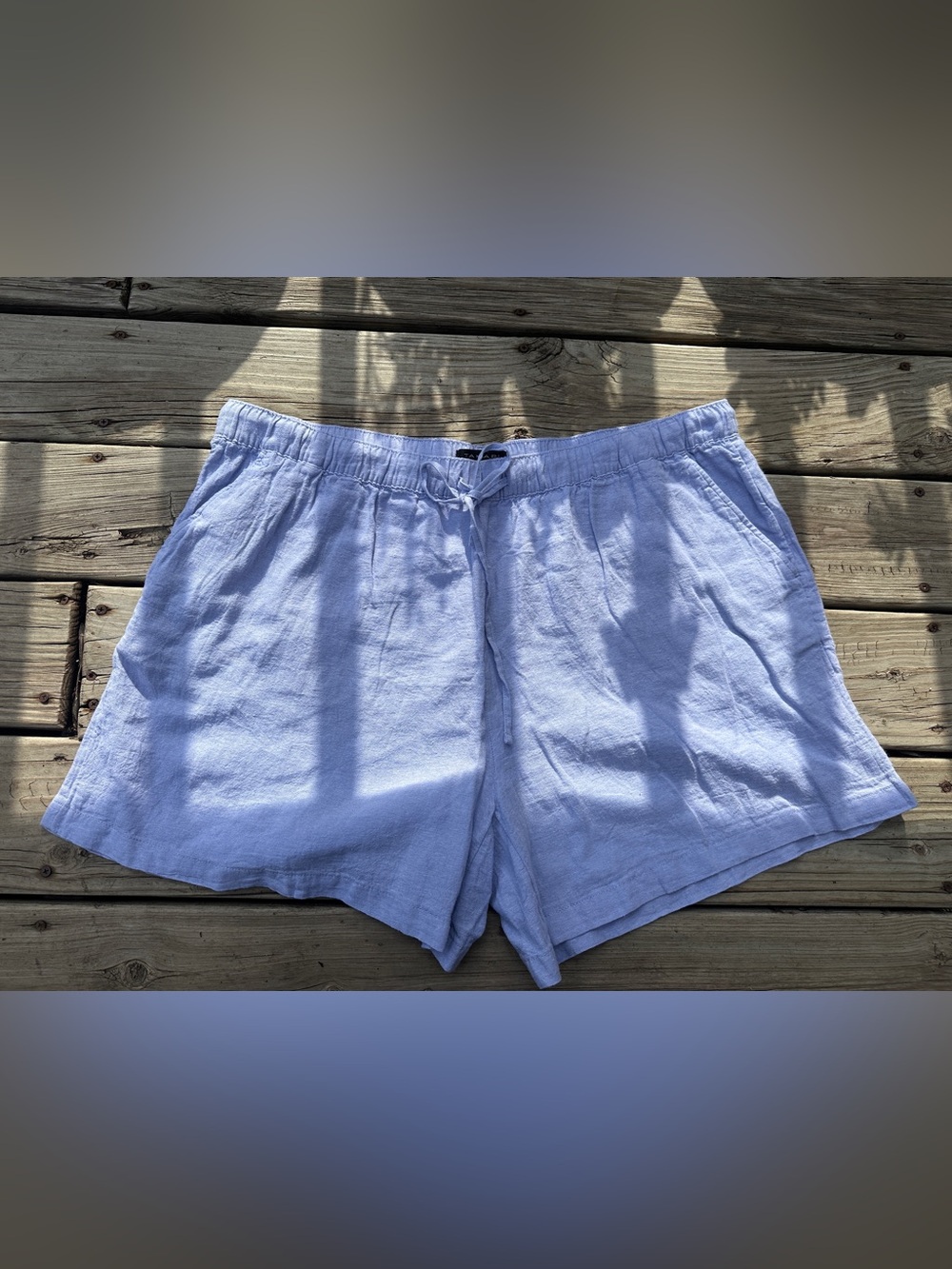 Tahari women's linen drawstring waist shorts in Light Blue, Size 2X, NWOT